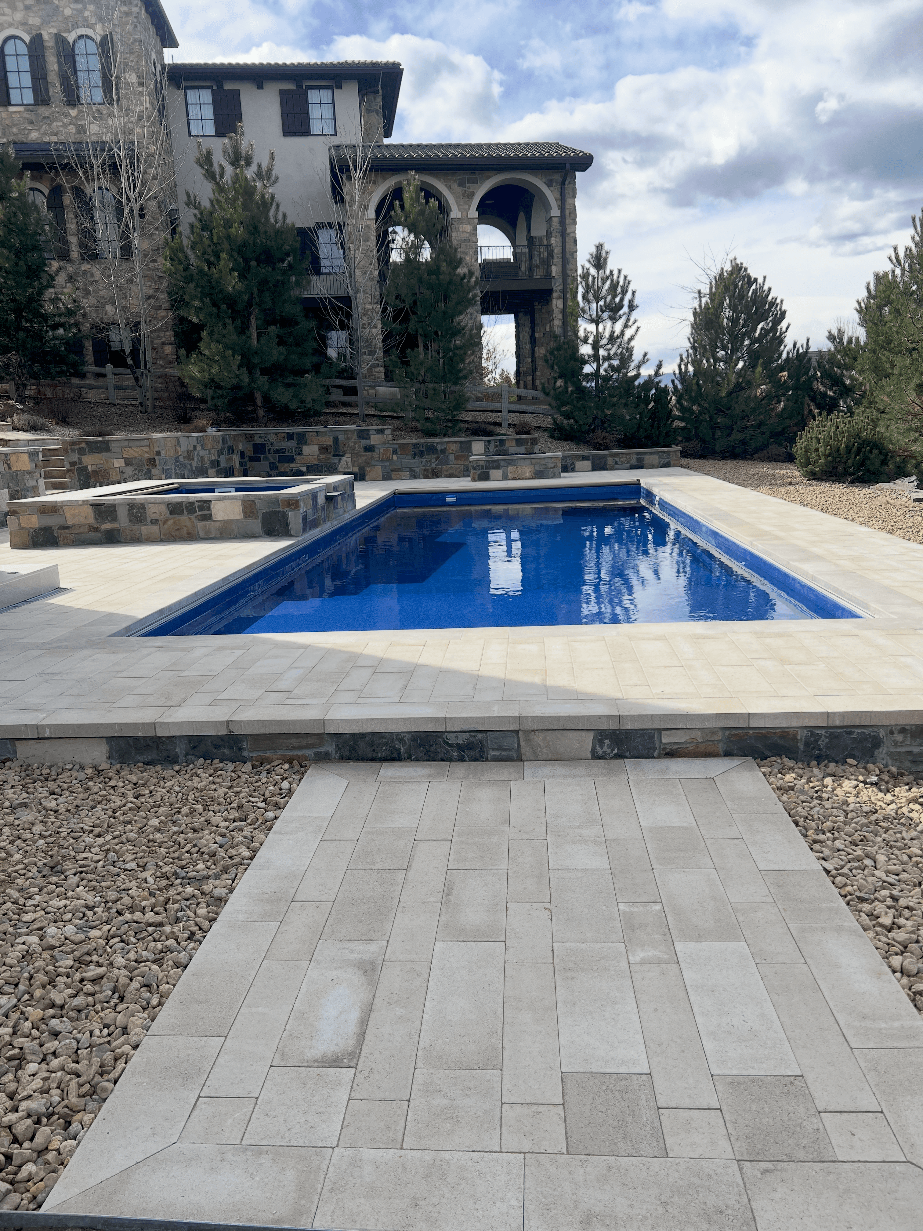 Complete outdoor living space with hardscape in Boulder, Colorado