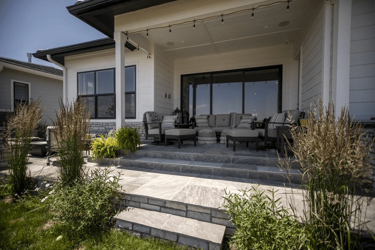 Luxury pool and outdoor kitchen installation in Lafayette, Colorado
